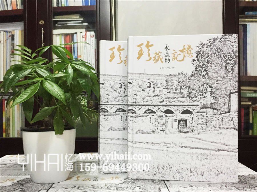 昆明憶海文化2021年家庭相冊制作-春節(jié)全家福紀念冊定制設計